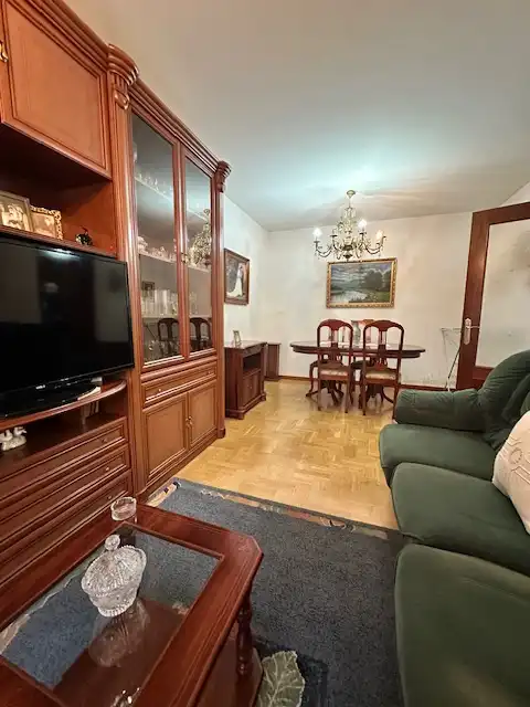 Sala de estar de Piso en venta en Pravia con Calefacción, Trastero y Amueblado