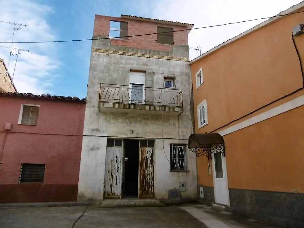 Vista exterior de Casa o xalet en venda en Albalate de Cinca amb Calefacció, Terrassa i Traster