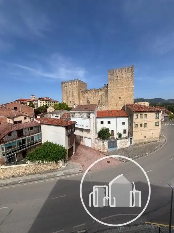 Vista exterior de Piso de alquiler en Medina de Pomar