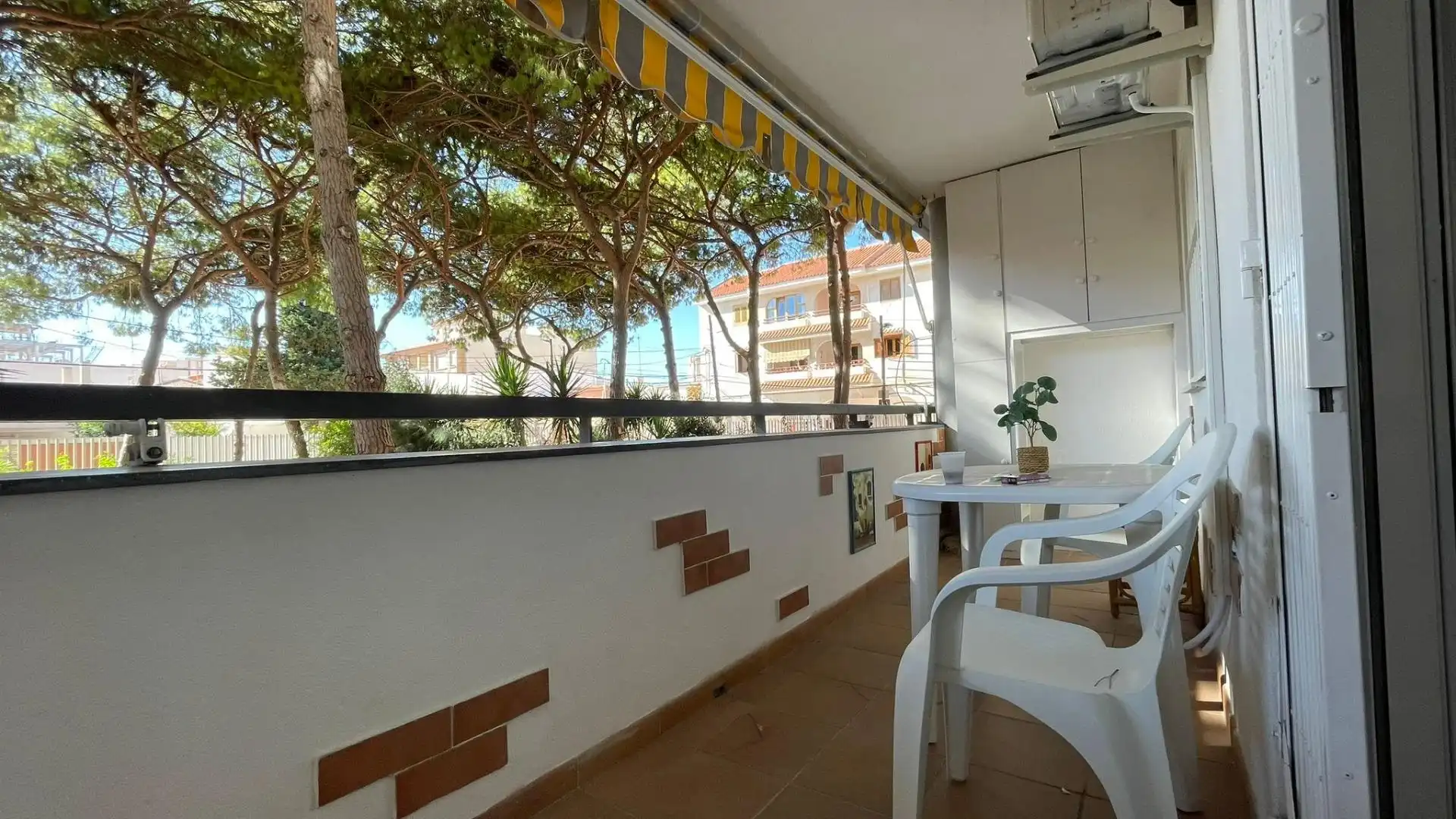 Garten von Erdgeschoss zum Verkauf in San Pedro del Pinatar mit Privatgarten, Terrasse und Balkon