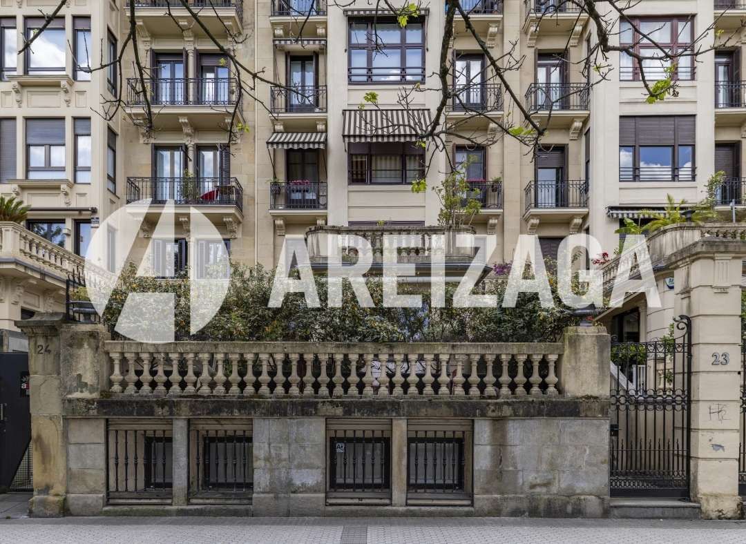 Vista exterior de Oficina de lloguer en Donostia - San Sebastián  amb Aire condicionat i Calefacció