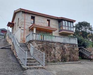 Vista exterior de Casa o xalet en venda en Ourense Capital  amb Calefacció, Jardí privat i Parquet