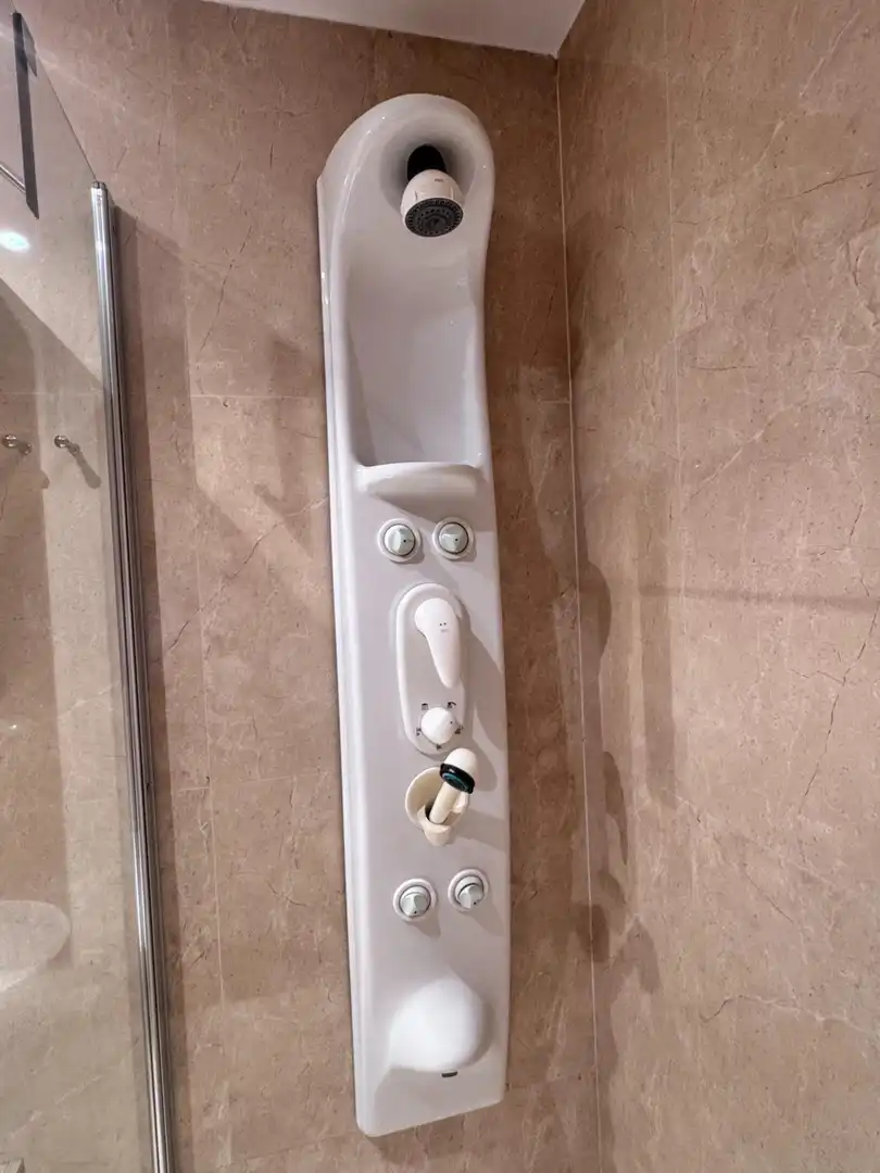 Baño de Estudio de alquiler en Oviedo  con Calefacción y Amueblado