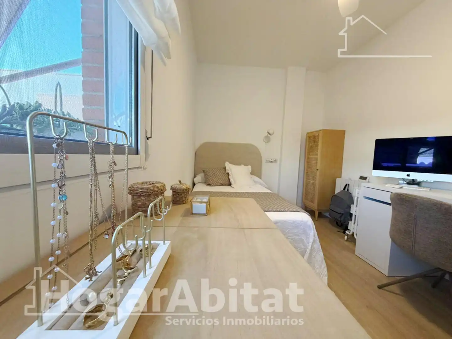Bedroom of Attic for sale in Chiva  with Air Conditioner and Terrace