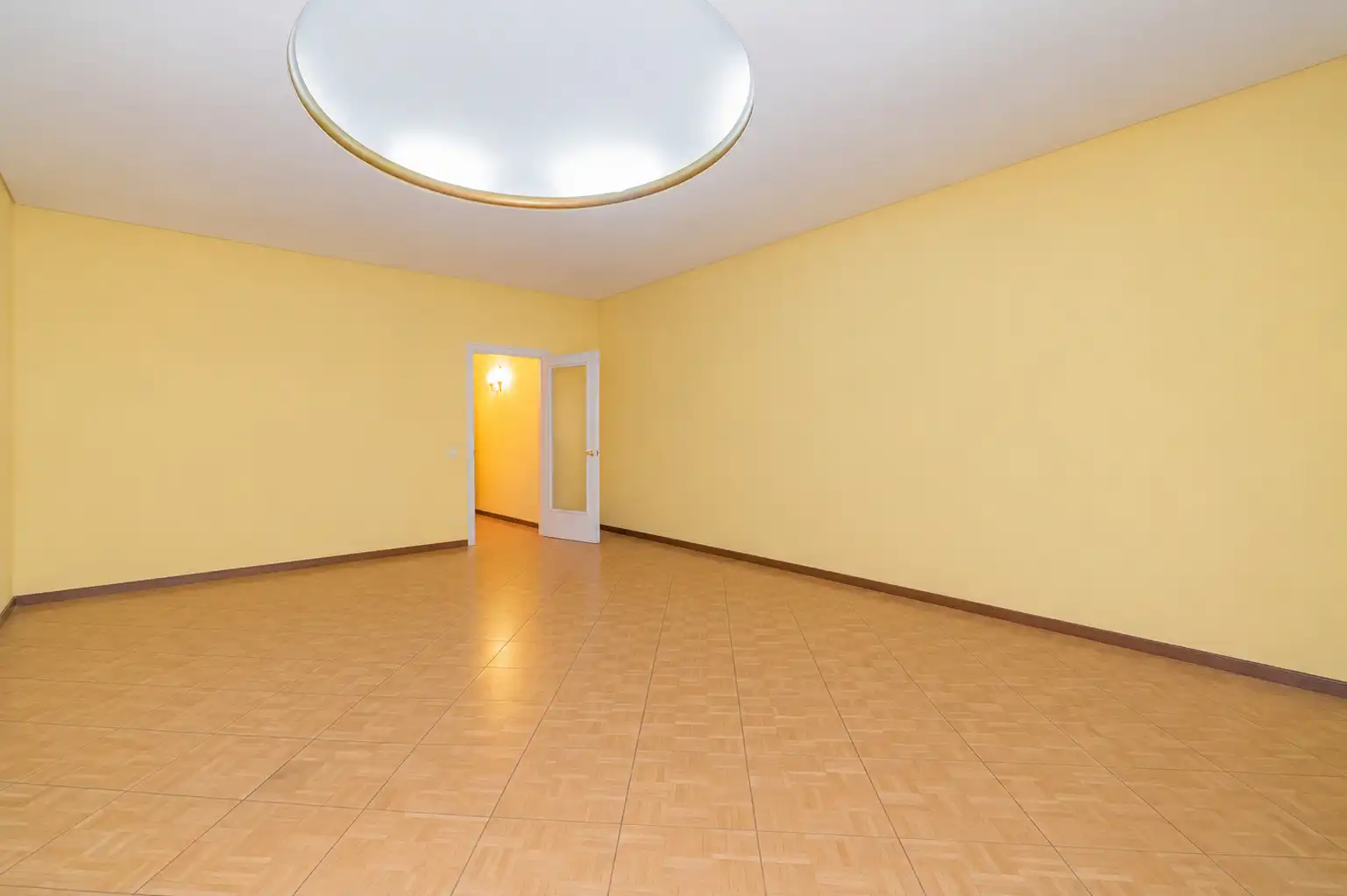 Piso en venta en Madrid con Calefacción y Terraza