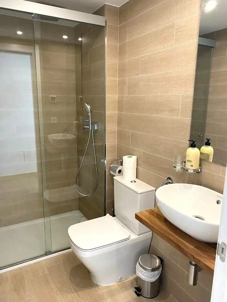 Bathroom of Attic for sale in Benalmádena  with Air Conditioner, Heating and Storage room