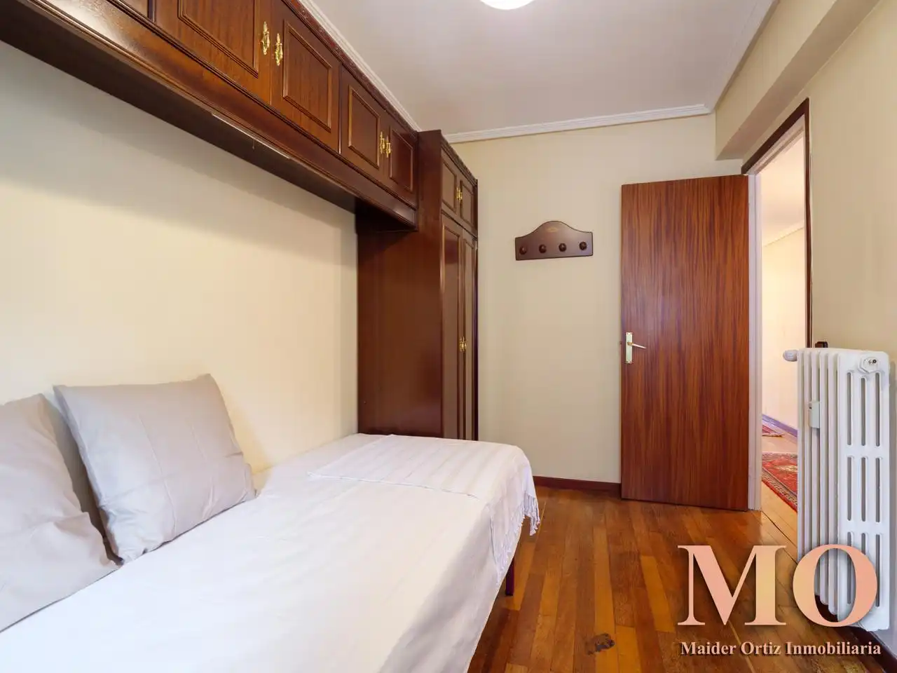 Habitación de Piso en venta en Arrasate / Mondragón con Calefacción, Terraza y Trastero
