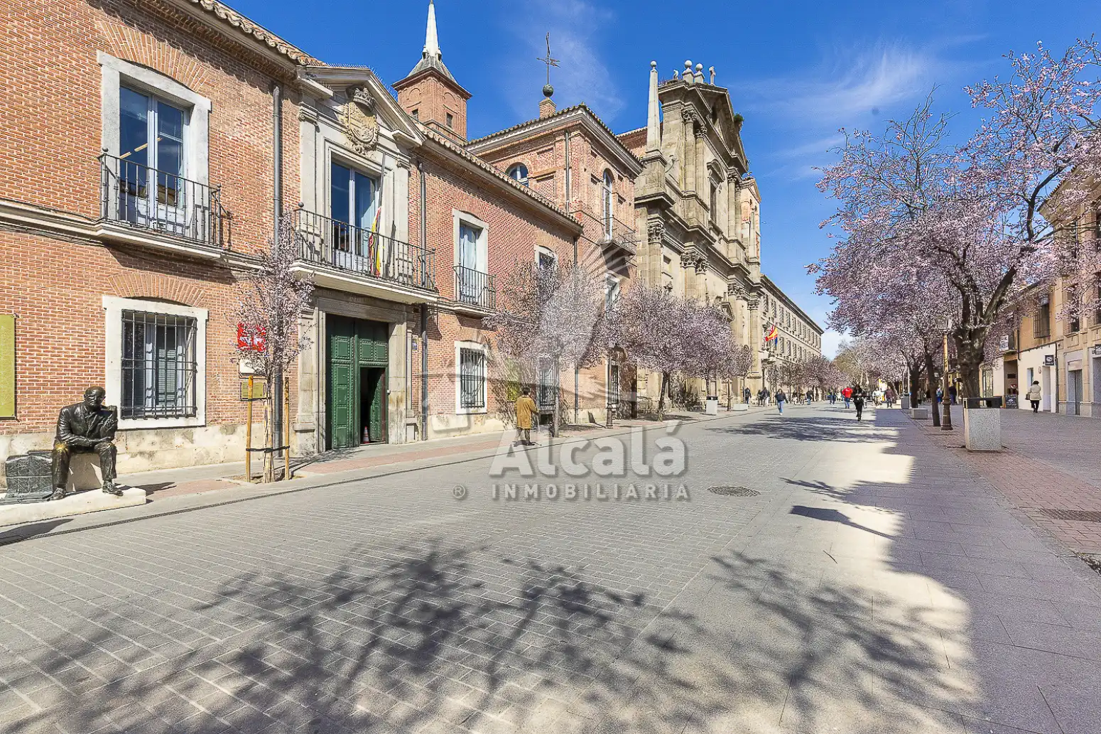 Exterior view of Houses for sale in Alcalá de Henares  with Air Conditioner, Heating and Private garden