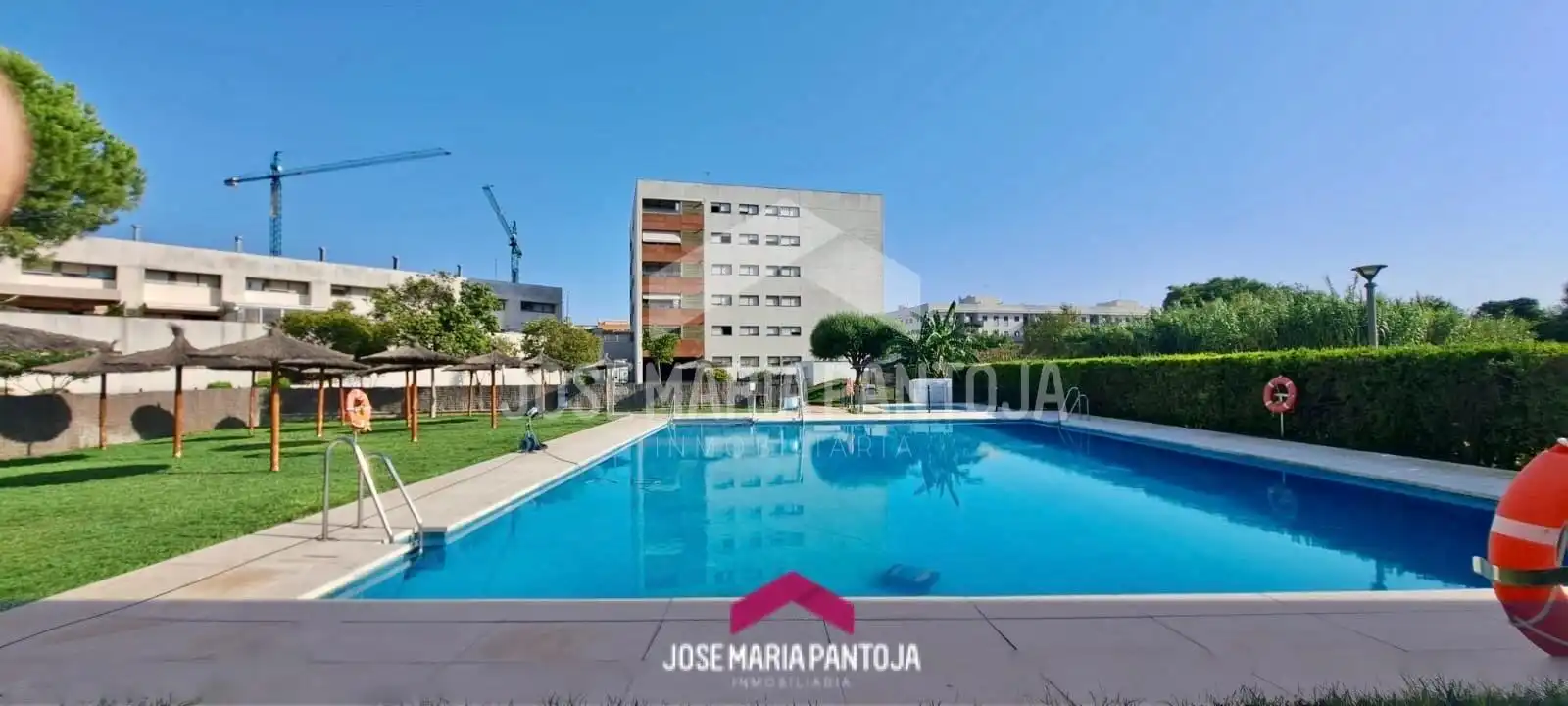 Piscina de Pis en venda en Jerez de la Frontera amb Aire condicionat, Calefacció i Parquet