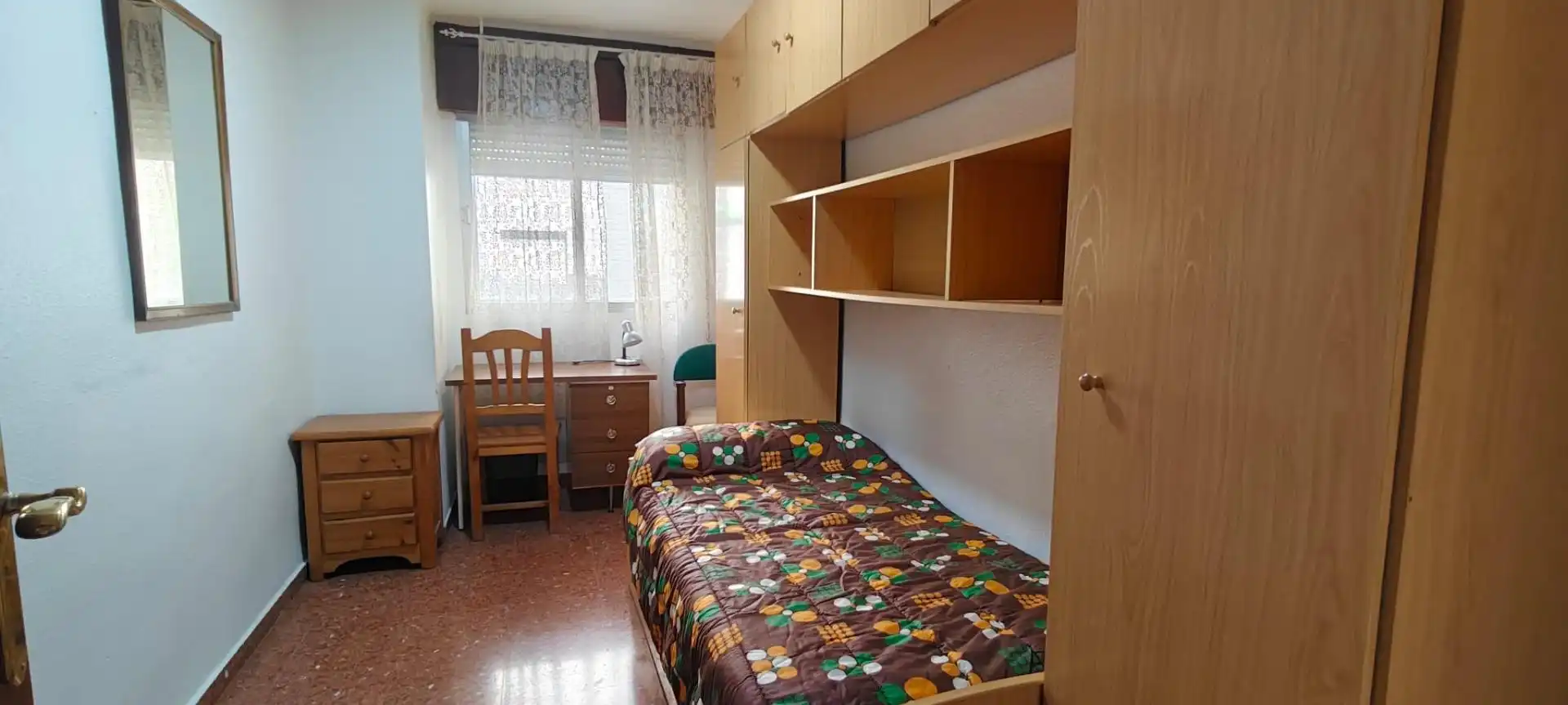 Schlafzimmer von Wohnung zur Miete in Granada