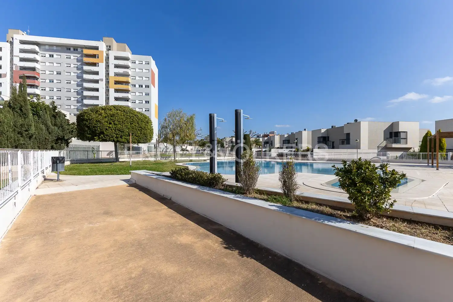 Piscina de Casa o xalet en venda en Paterna amb Aire condicionat, Calefacció i Jardí privat