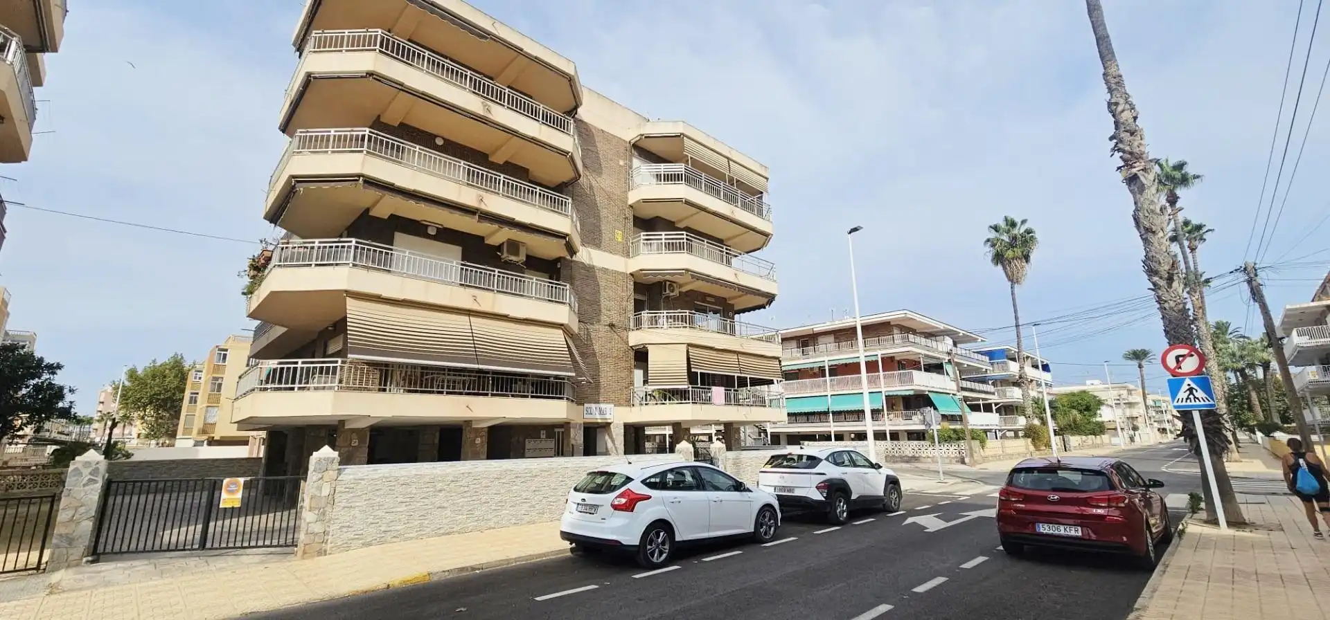 Pis amb balcó en venda a Santa Pola ciudad