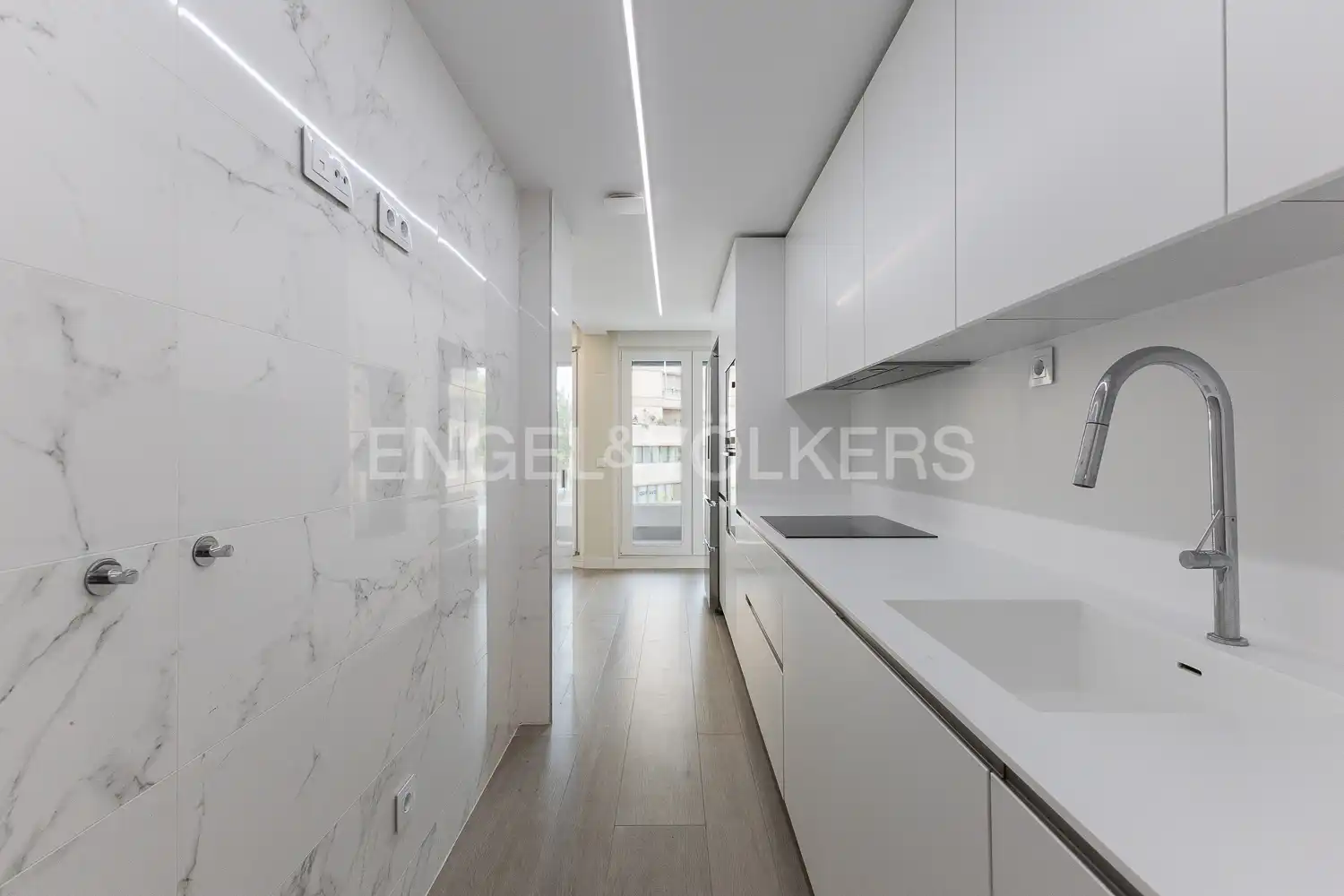 Küche von Wohnung zur Miete in Valencia mit Klimaanlage, Heizung und Terrasse