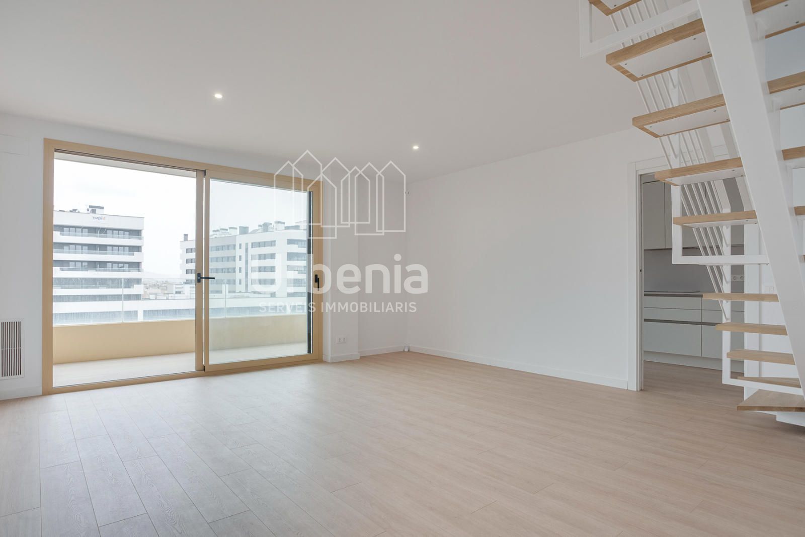Bedroom of Attic for sale in Badalona  with Air Conditioner, Heating and Terrace