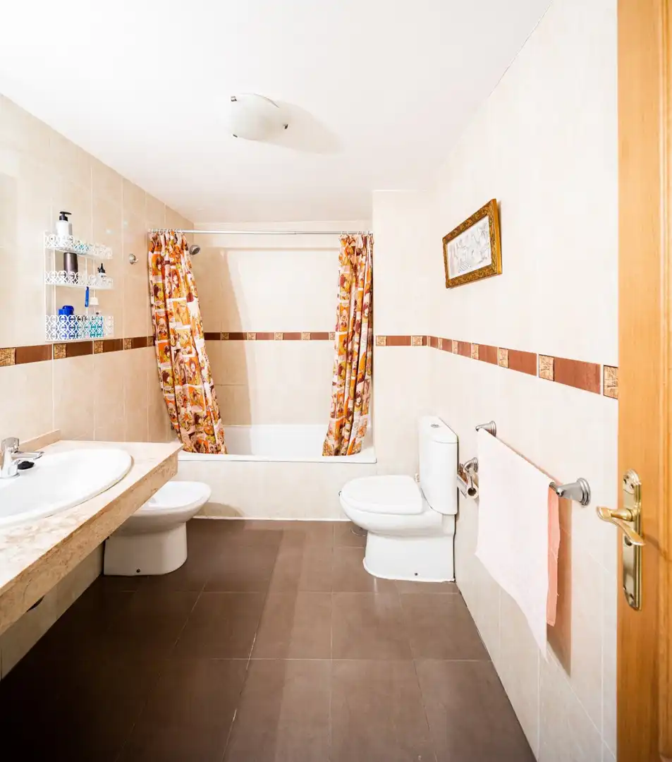 Bathroom of Detached homes for sale in Medina Sidonia  with Terrace, Balcony and Alarm