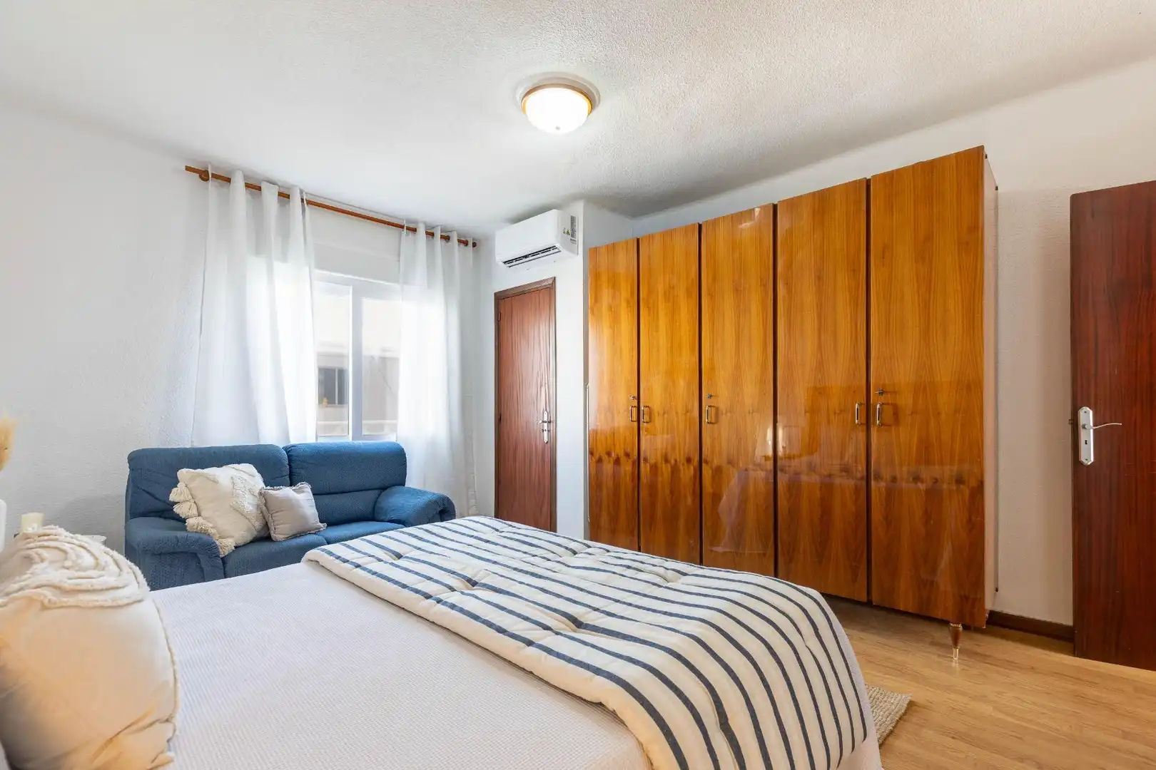 Habitación de Apartamento en venta en Xeraco con Aire acondicionado, Terraza y Amueblado