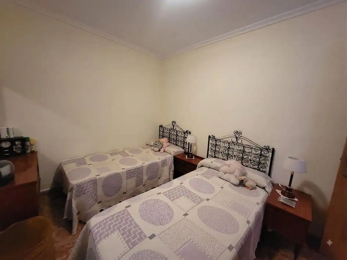 Bedroom of Houses for sale in Sisante  with Heating and Private garden