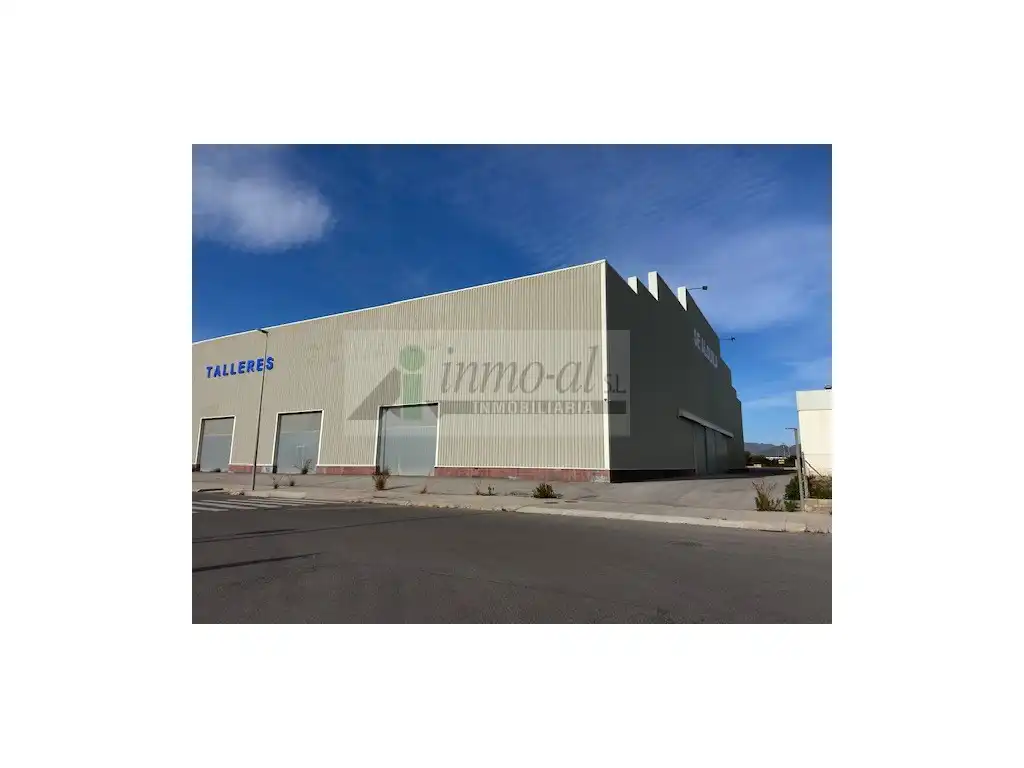 Vista exterior de Nave industrial en venta en Les Alqueries / Alquerías del Niño Perdido