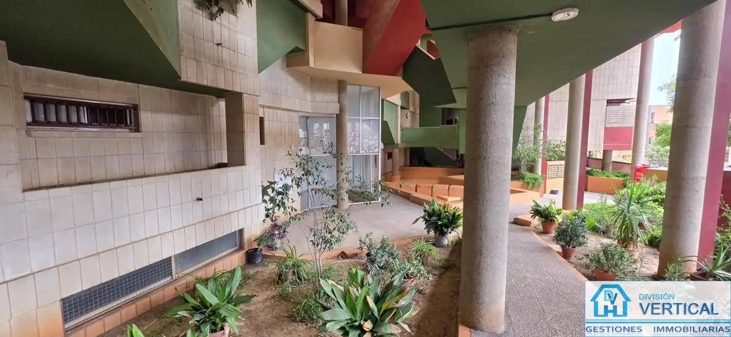 Ground floor for sale in Manises  with Storage room
