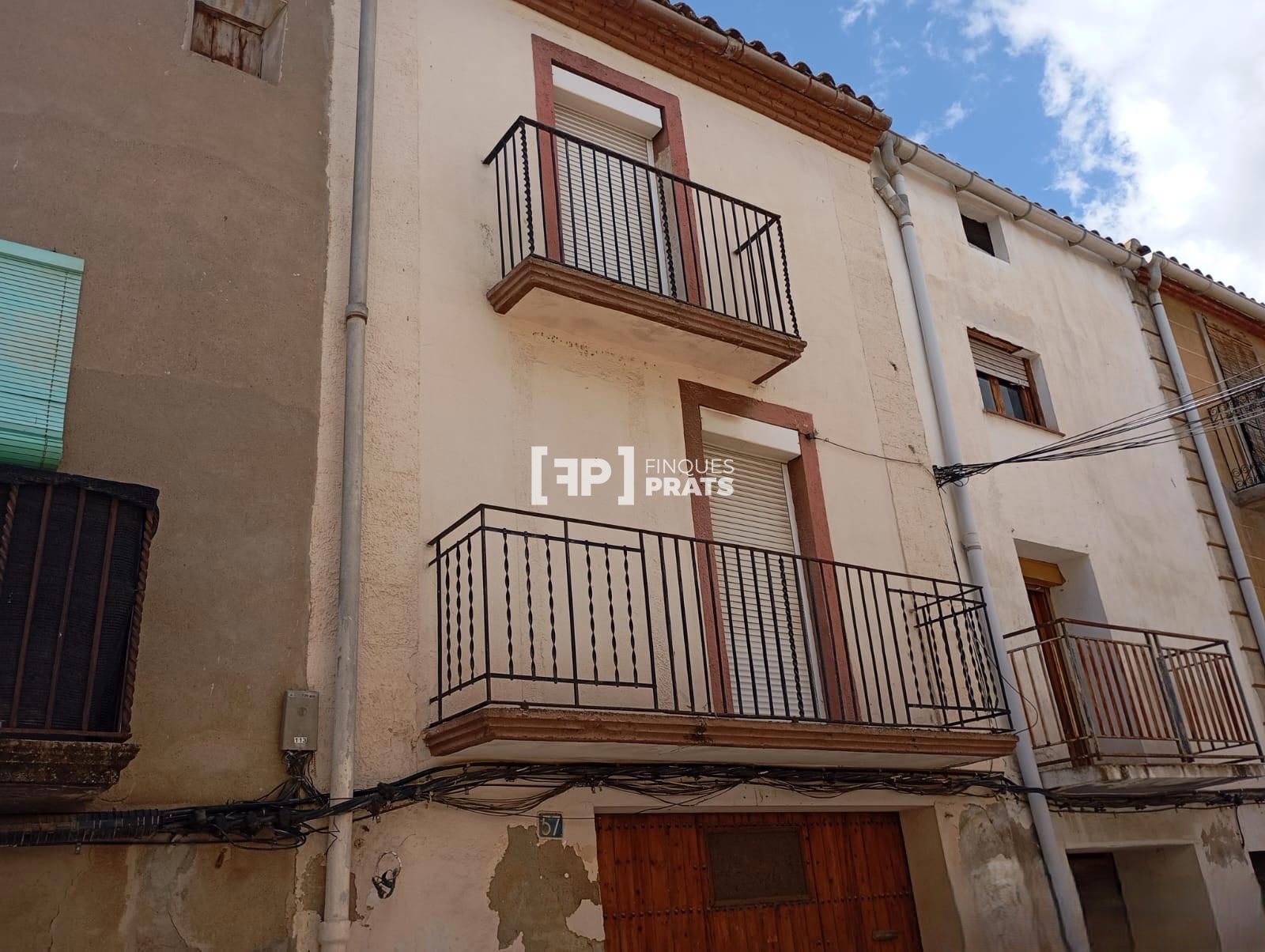 Exterior view of House or chalet for sale in Menàrguens