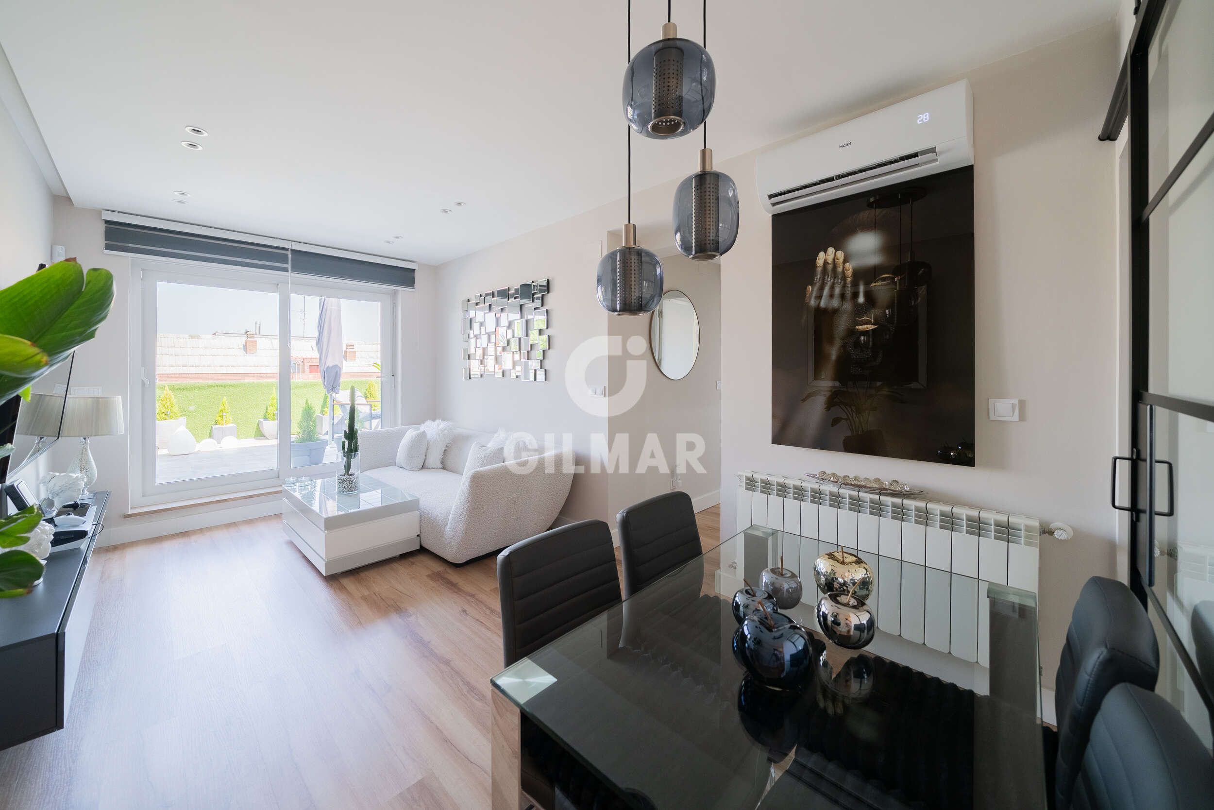 Living room of Attic for sale in  Madrid Capital  with Heating and Balcony
