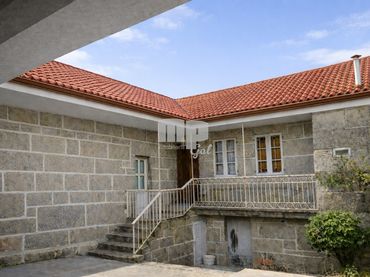 Country house with garden for sale in Camiño Rial