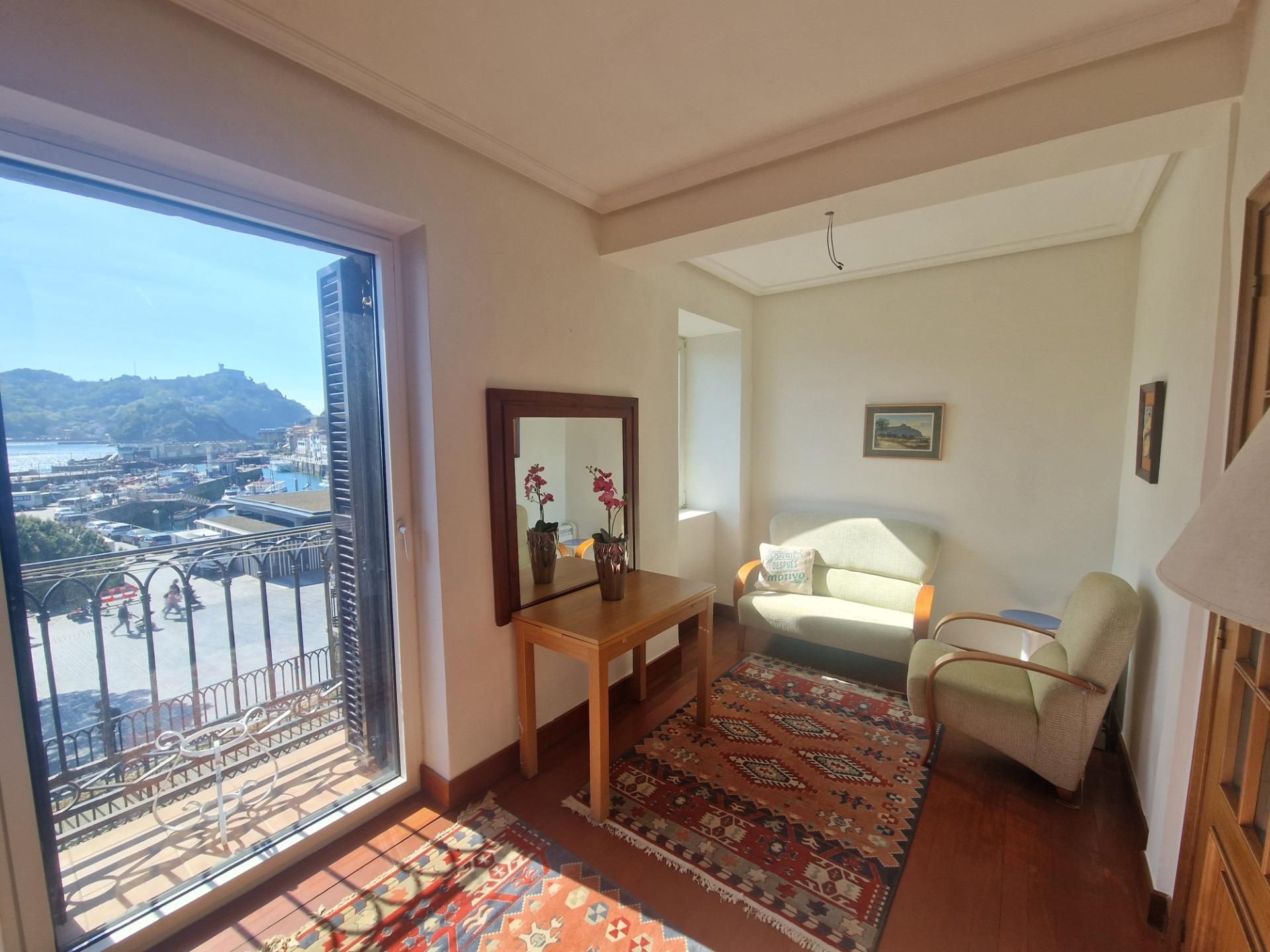 Bedroom of Flat for sale in Donostia - San Sebastián   with Heating and Balcony