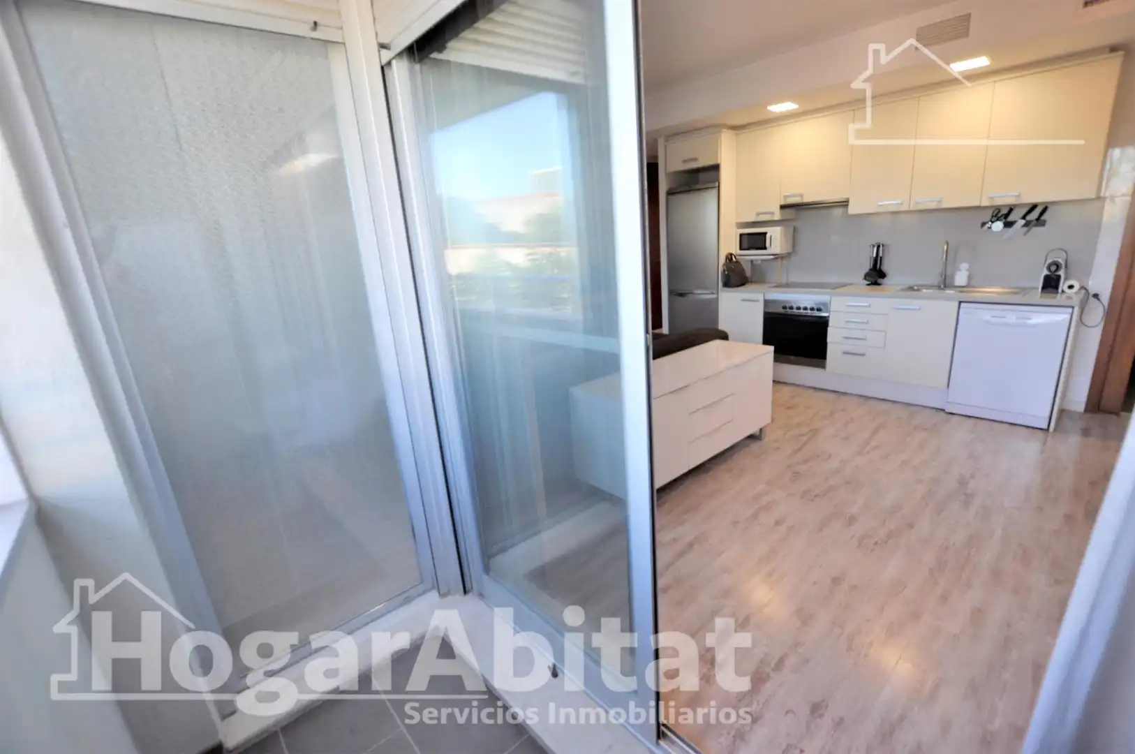 Cuina de Pis en venda en Valencia amb Aire condicionat, Moblat i Balcó