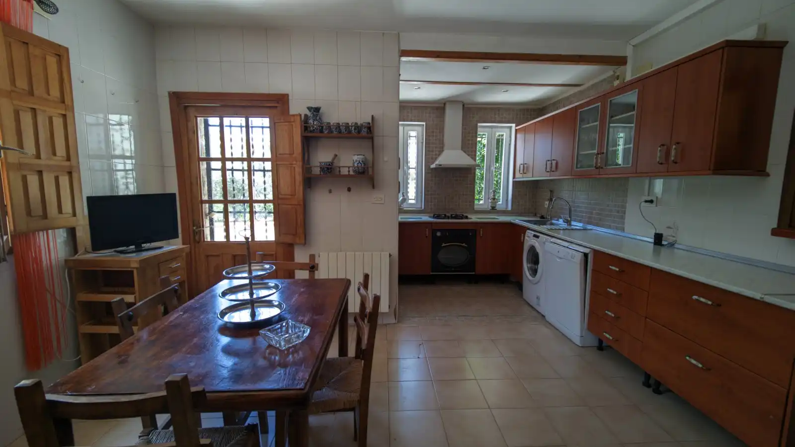 Cuina de Casa o xalet en venda en La Zubia amb Aire condicionat, Jardí privat i Traster