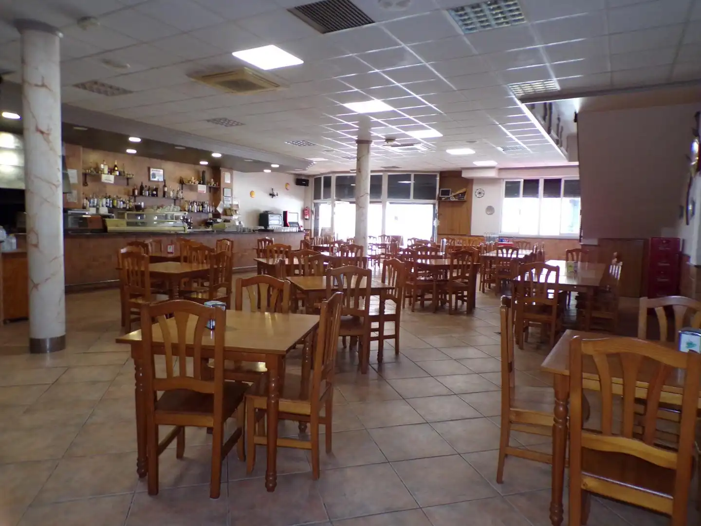 Commercial properties for sale in Castellón de la Plana / Castelló de la Plana  with Air Conditioner, Terrace and Furnished