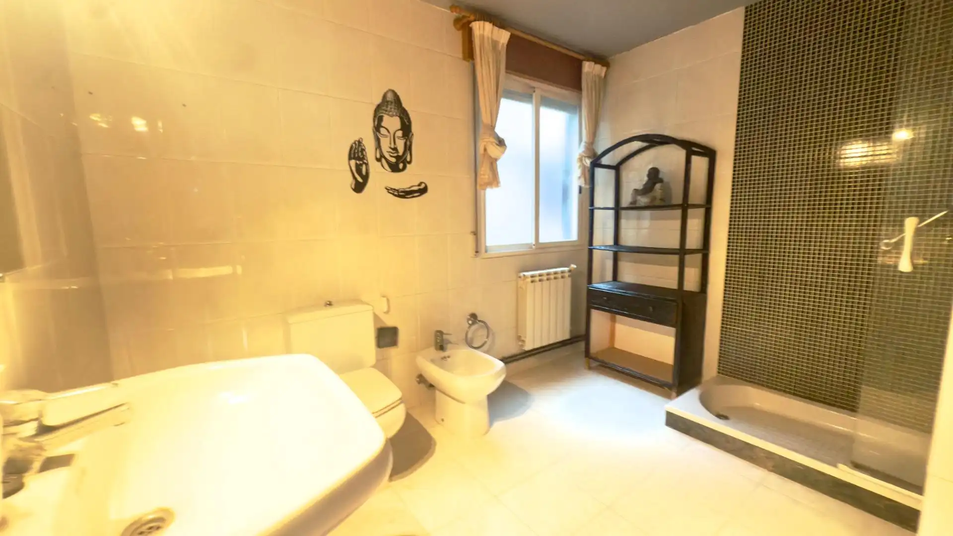 Badezimmer von Wohnung zum Verkauf in Xinzo de Limia mit Parkett, Terrasse und Balkon