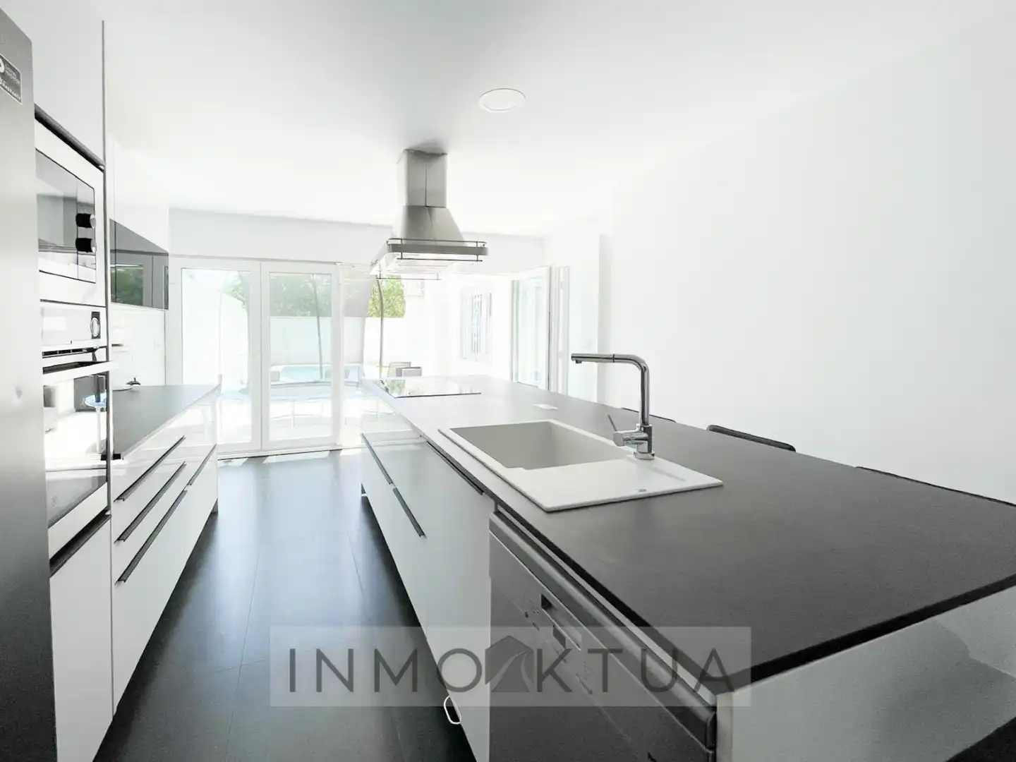 Kitchen of Detached homes for sale in Jerez de la Frontera  with Air Conditioner, Private garden and Terrace
