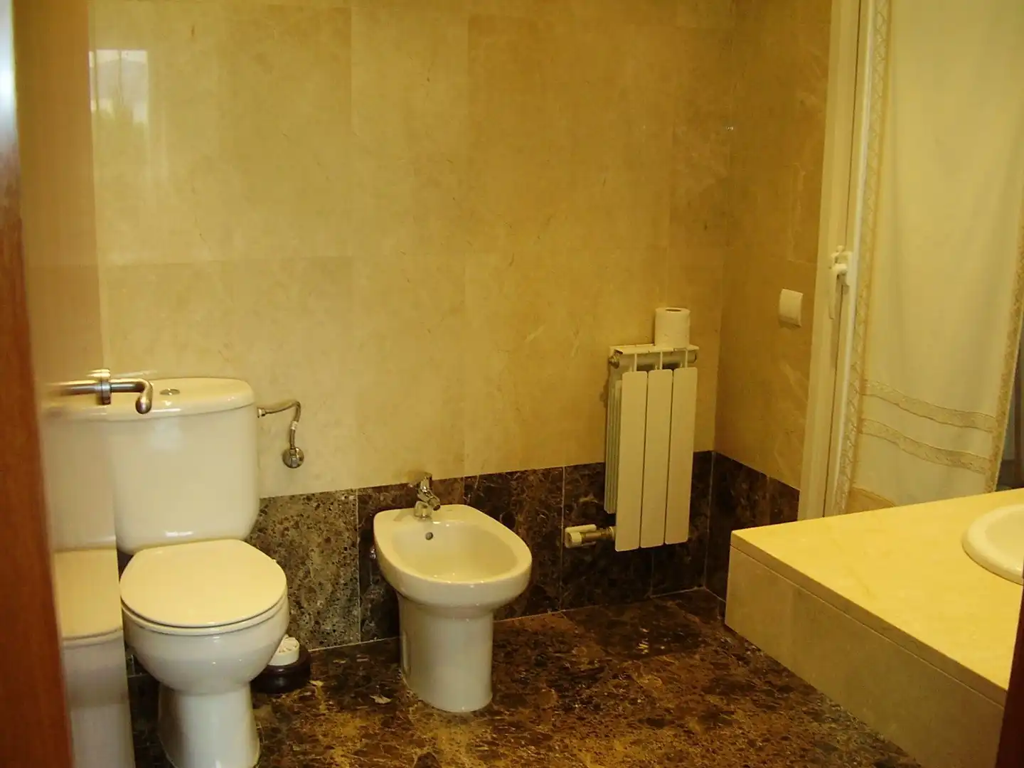 Baño de Apartamento en venta en Sitges con Calefacción y Piscina comunitaria