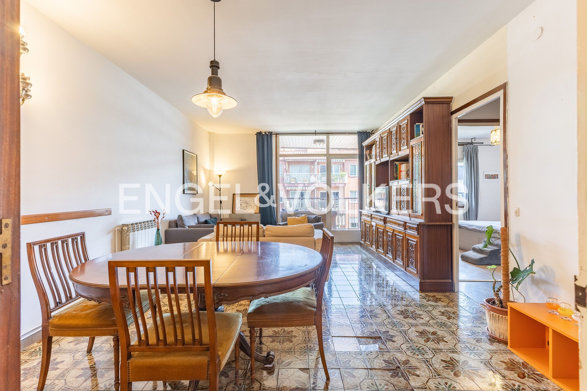 Vista exterior de Piso en venta en  Barcelona Capital con Calefacción y Balcón