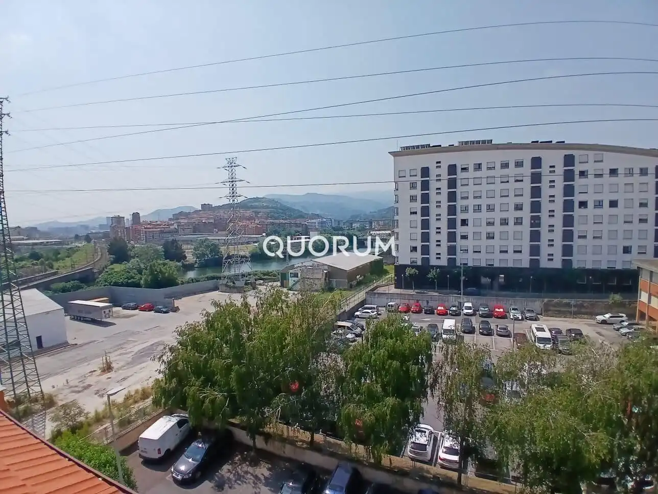 Parking de Ático en venta en Barakaldo  con Calefacción, Terraza y Trastero