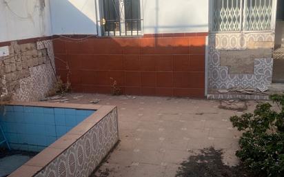 Piscina de Casa adosada en venda en  Córdoba Capital