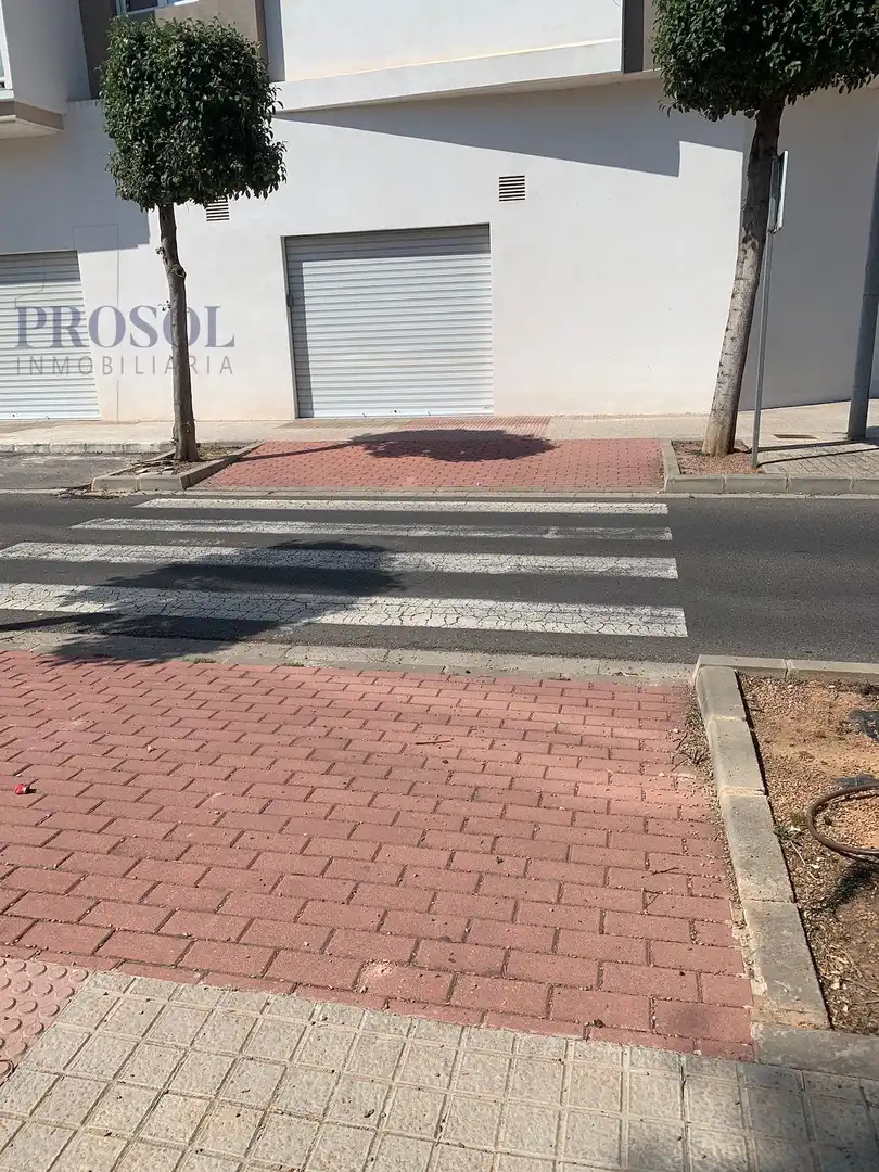 Business premises for sale in Piscinas, imagen 3