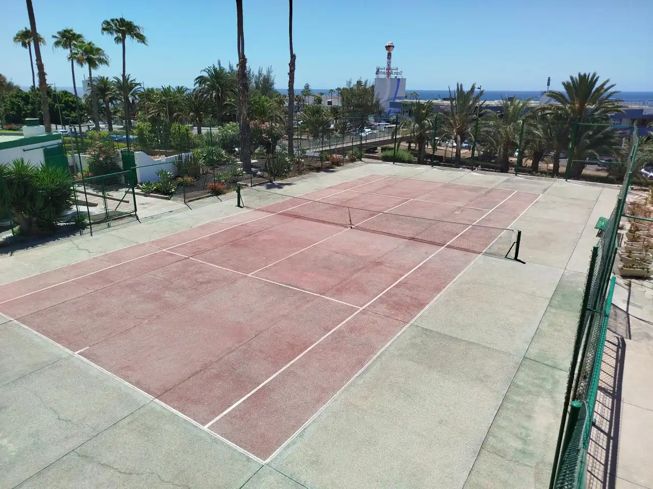 Exterior view of Apartments for sale in San Bartolomé de Tirajana  with Terrace and Community pool