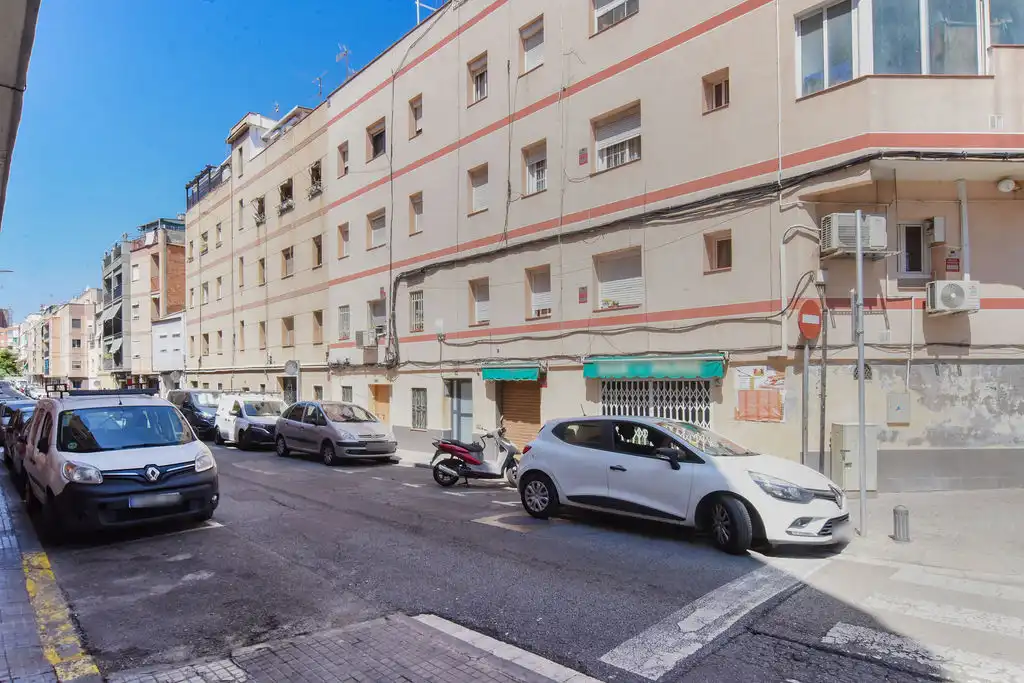 Piso en venta en Santa Coloma de Gramenet, Barcelona