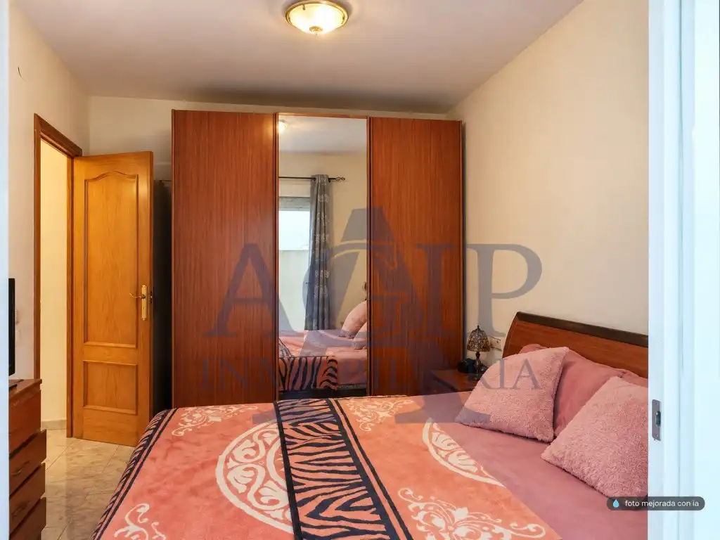 Habitación de Piso en venta en Nucli Antic