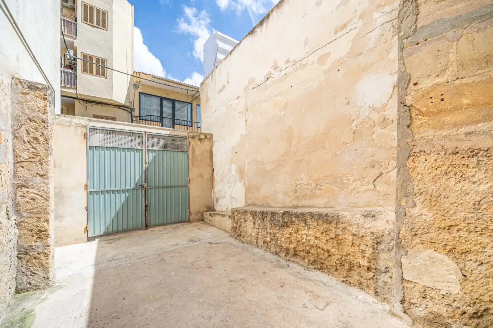 Exterior view of Houses for sale in Llucmajor  with Terrace and Furnished