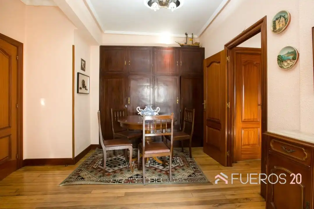 Esszimmer von Wohnung zum Verkauf in Barakaldo  mit Terrasse, Abstellraum und Möbliert
