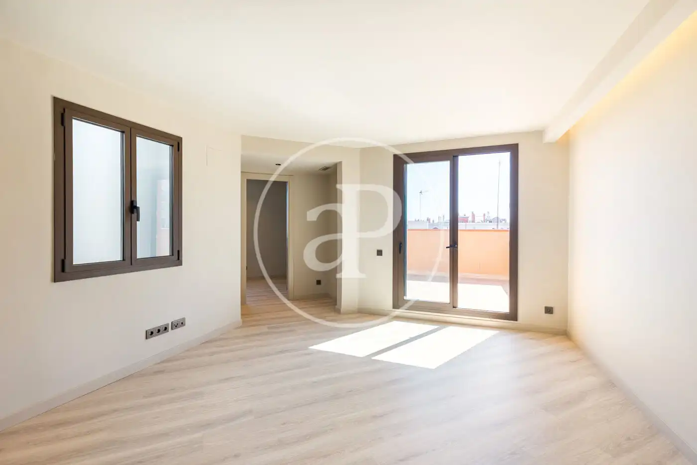 Penthouse mit Terrasse zum Verkauf in Carrer de Provença, imagen 2