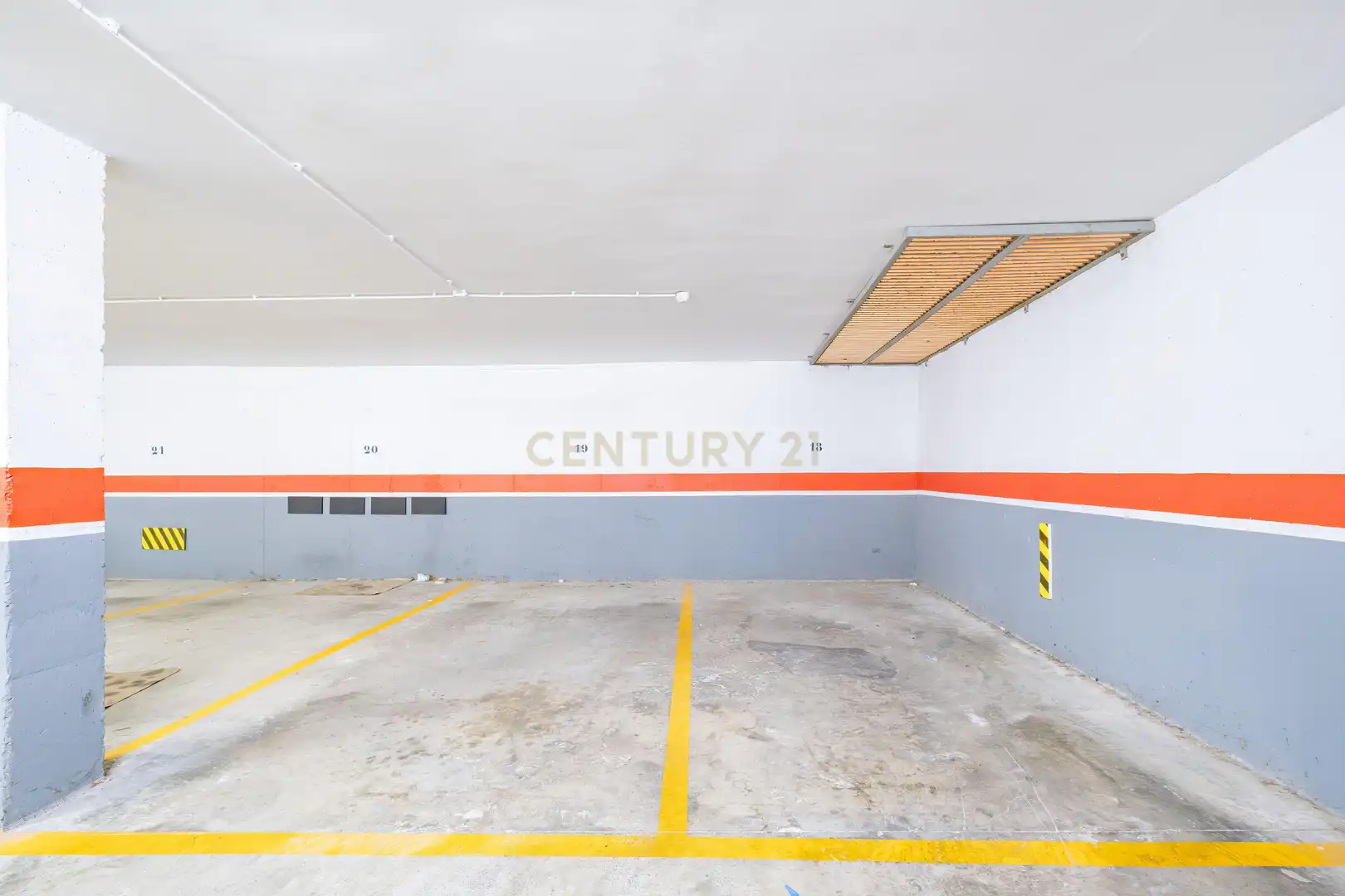 Parkplatz von Wohnungen zum Verkauf in La Pobla Llarga mit Klimaanlage, Ofen und Balkon