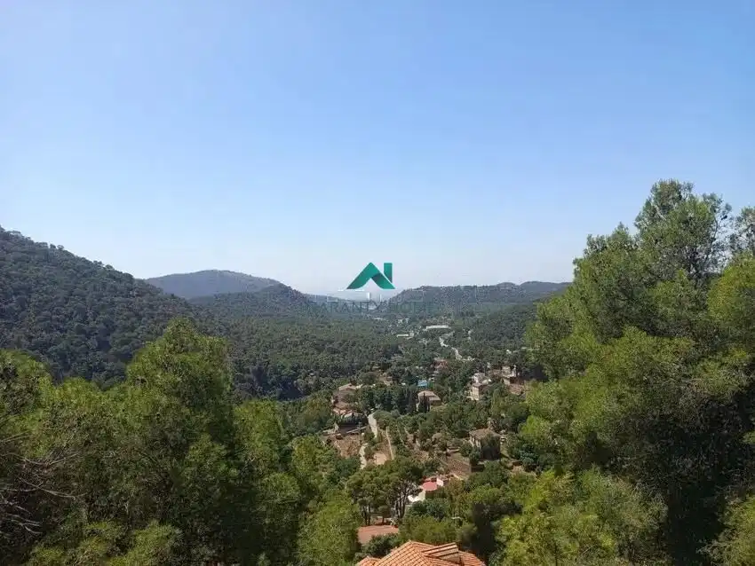 Wohnbaugrundstück zum Verkauf in Serra