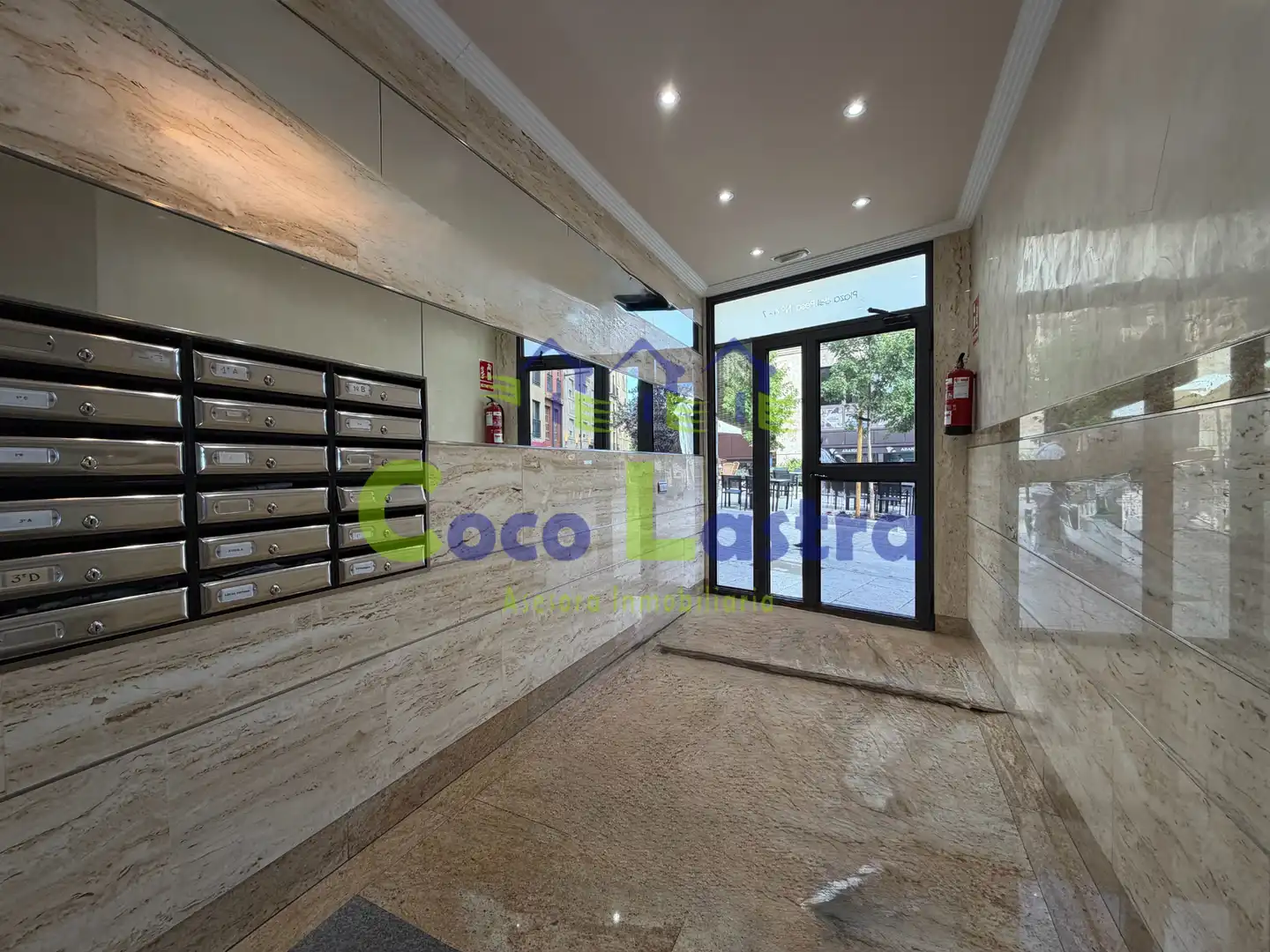 Business premises for sale in Plaza Peso, imagen 5