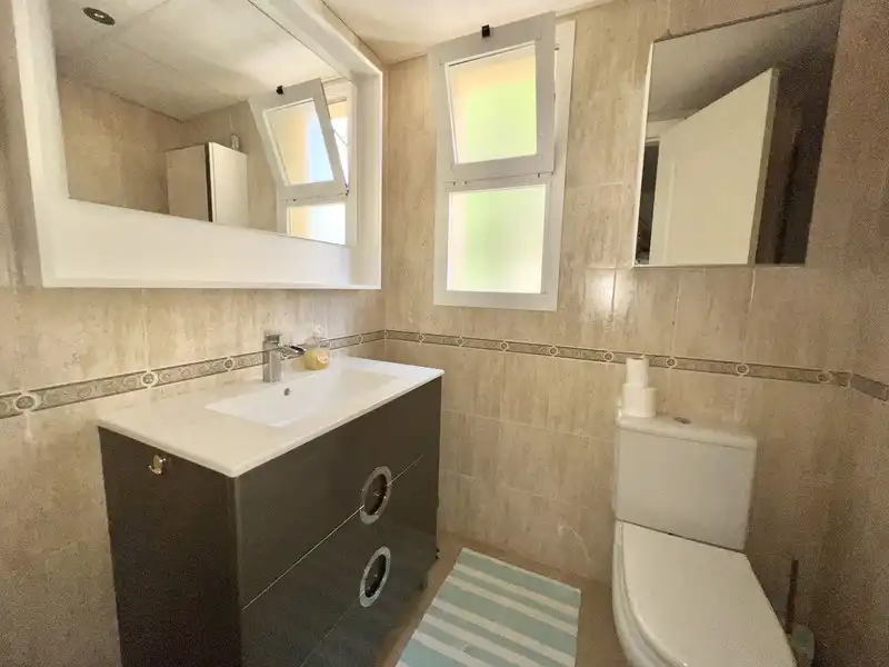 Apartamento con terraza en venta en Calahonda, imagen 11