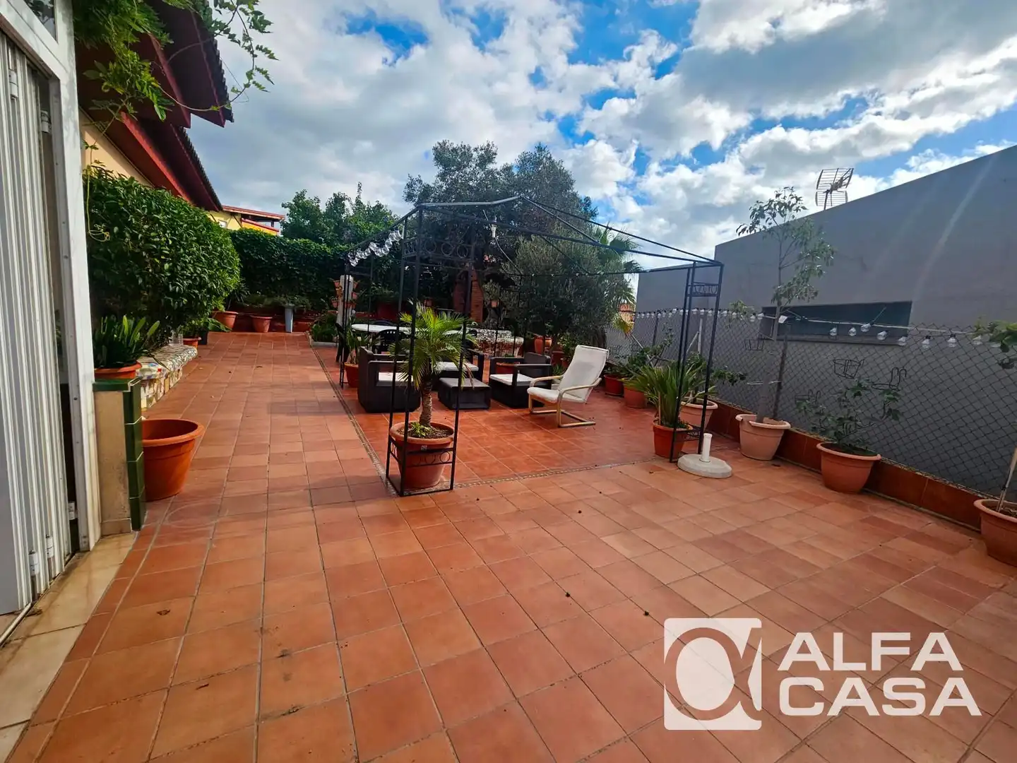 Terrassa de Casa o xalet en venda en Pineda de Mar amb Aire condicionat, Calefacció i Jardí privat