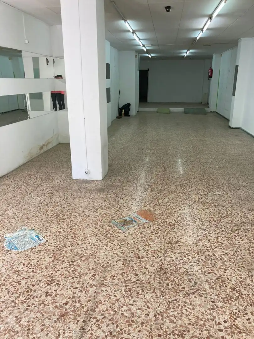 Local commercial à louer à Centre - Eixample – Can Llobet, imagen 2