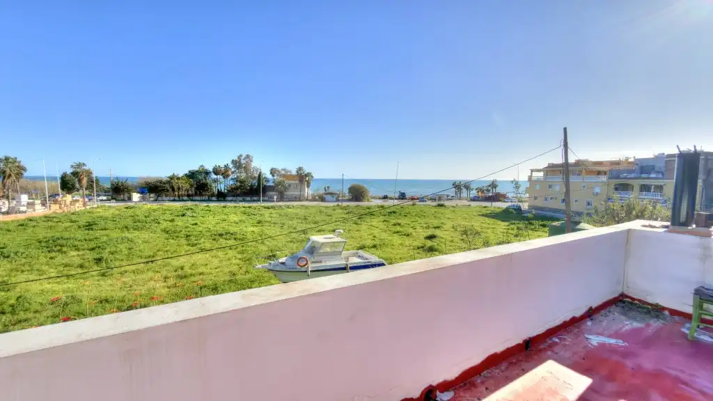 Houses for sale in Benajarafe
